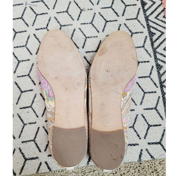 Stuart Weitzman Floral Paisley Print Silk and Leather Ballet Flats, sz 6 - Picture 11 of 15